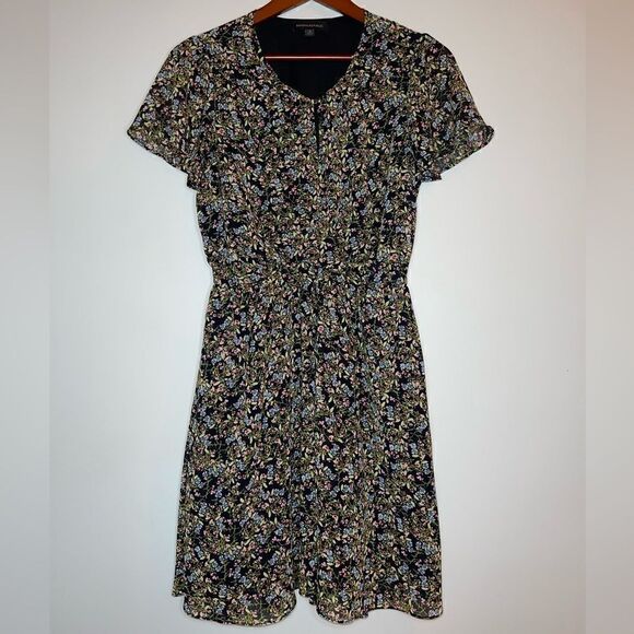 BANANA REPUBLIC Black Ditsy Floral Print Flutter-Sleeve Keyhole Dress Size Small - Picture 15 of 15